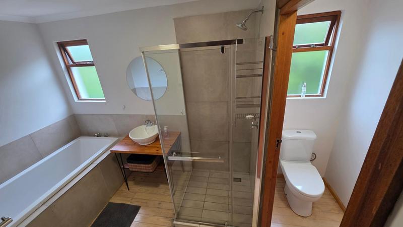 5 Bedroom Property for Sale in Glentana Western Cape